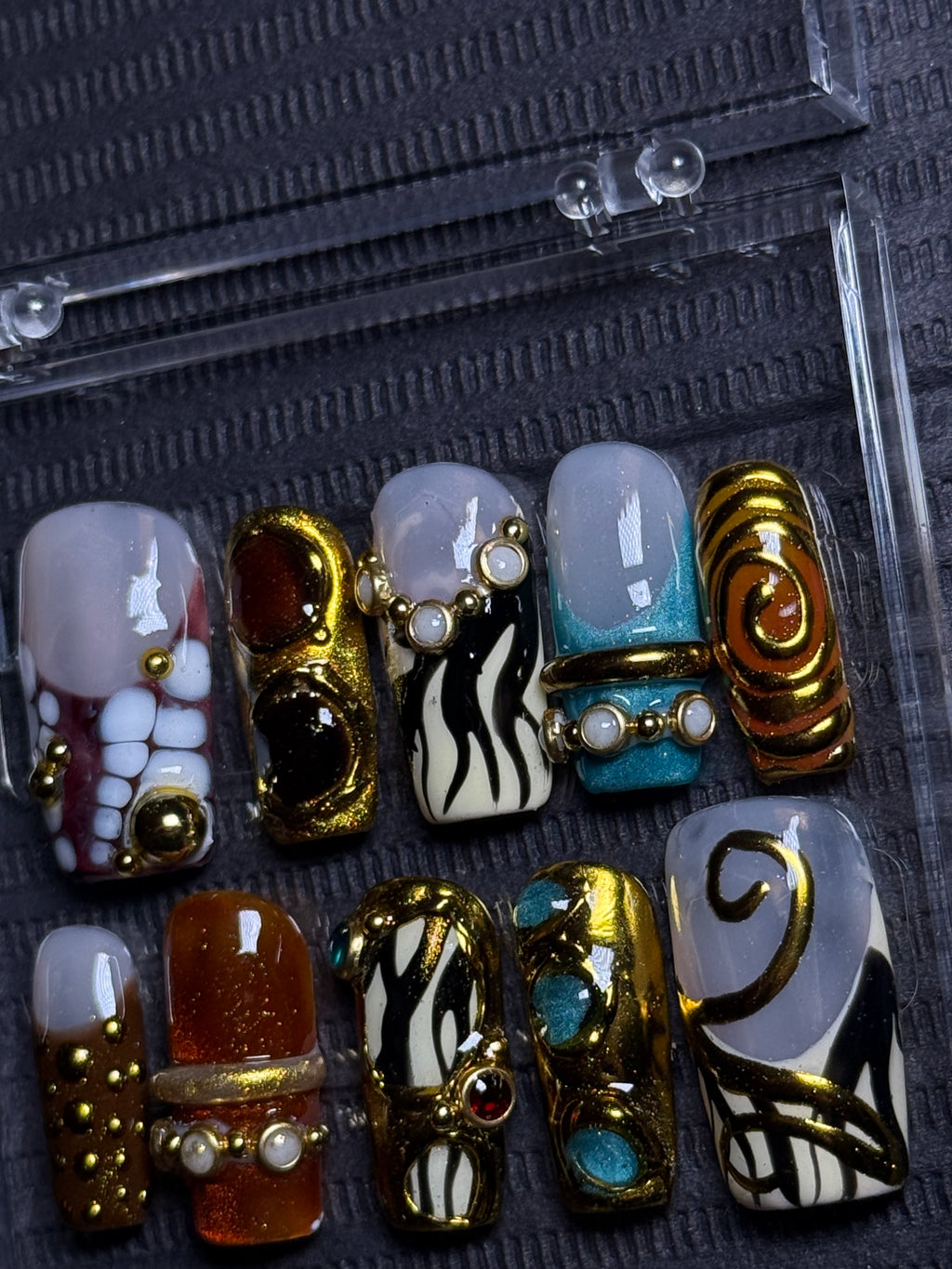 The Heirloom Set